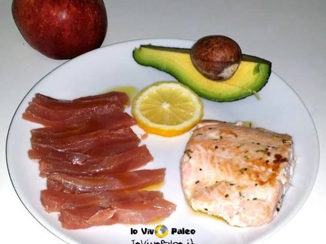 Colazione Paleo con Tonno Crudo, Salmone e Avocado